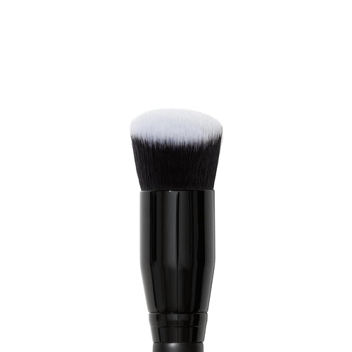 e.l.f. Camo Liquid Blush Brush | Angled Blush Brush Ideal For Applying & Blending Colors On Cheeks. Soft. Dense Bristles. Vegan & Cruelty-free